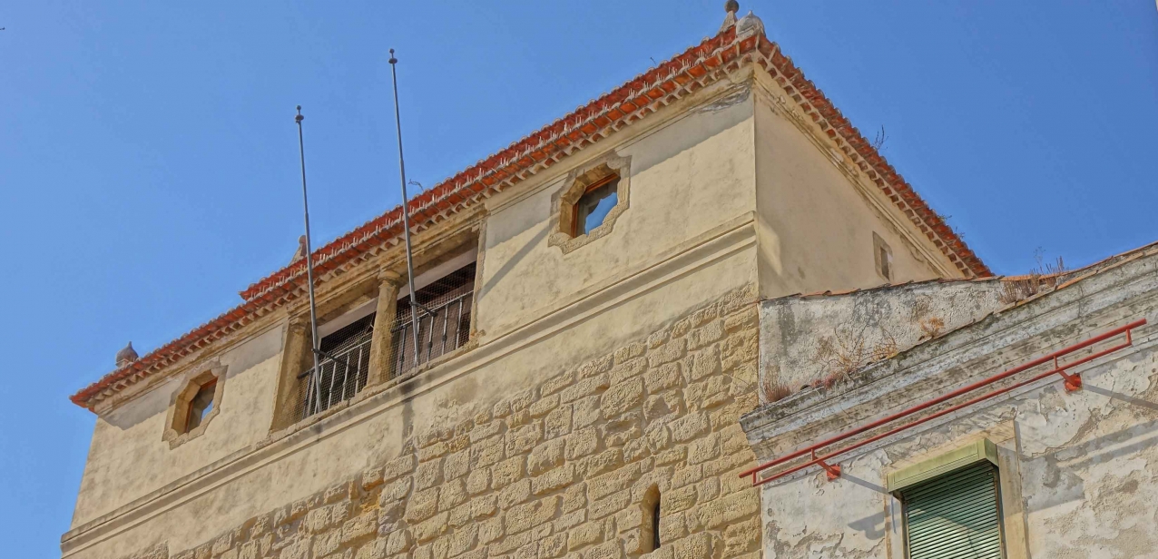 Torre e Arco de Almedina