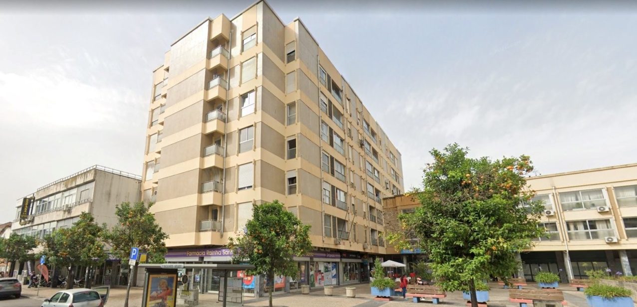 Reabilitação do Imóvel Municipal na Av. Fernão de Magalhães n.º 429 B